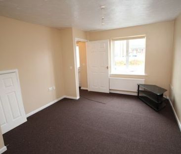 3 Bedroom - Photo 2