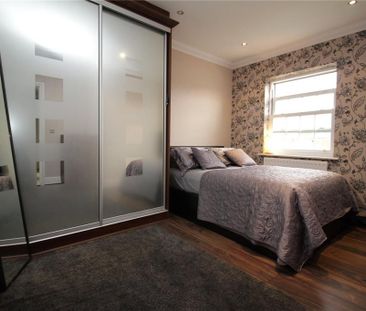 5 bedroom detached house to rent - Photo 4