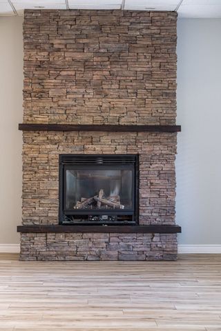 For Lease - 8071 Costabile Drive, Niagara Falls, Ontario - Photo 2