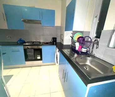 Room in a Shared House, Athelney St, SE6 - Photo 2