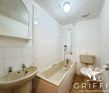 Falcon Avenue, Grays, RM17 - Photo 6