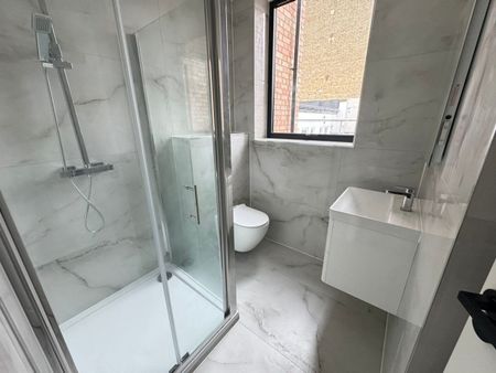 3 Bed Flat, High Road, N12 - Photo 2