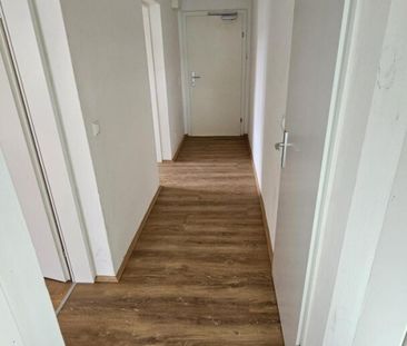 Günstige zwei Zimmer- Genossenschaftswohnung in Zentrumsnähe - Photo 2