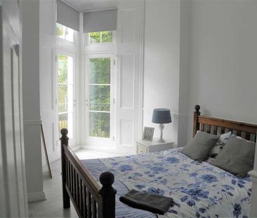 Upton Park, Slough, SL1 - Photo 2