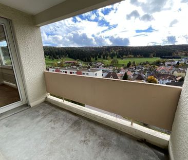 Bel appartement de 3.5 pièces - environnement calme et verdoyant - Foto 2