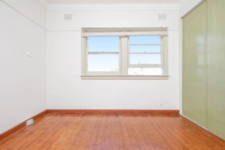 Three Bedroom Home In Whisper Quiet Location - Photo 4