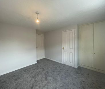 2 bedroom semi-detached house to rent - Photo 6