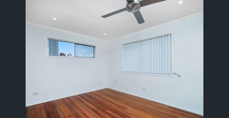 Charming Bilinga Beach Home Ideally Situated Within Short Distance From the Beach - Photo 2