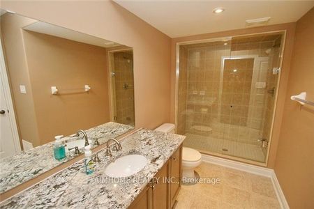 For Lease - 54 Lake Forest Drive, Richmond Hill, Ontario - Photo 3