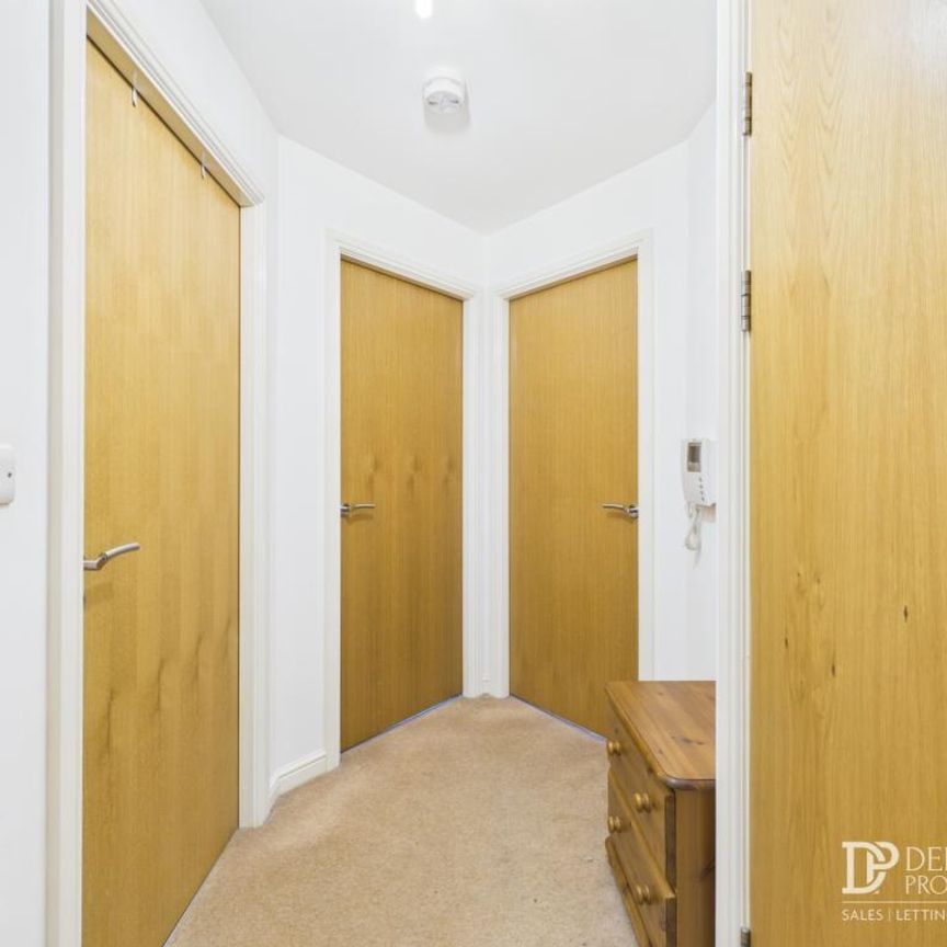 1 Bedroom Apartment - Photo 1