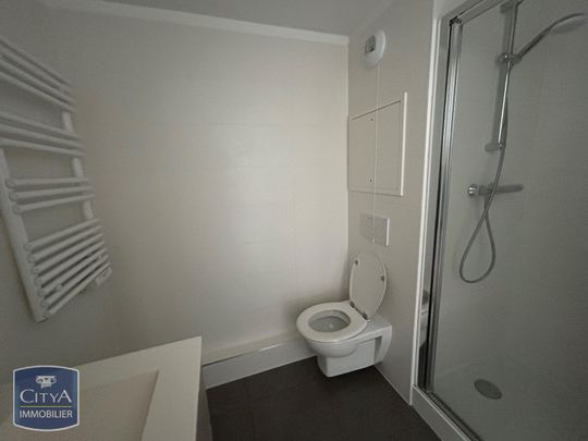 Location Appartement 4 pièces 79m² PUTEAUX 92800 - Photo 1