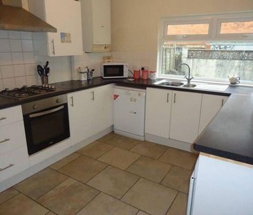 4 bedroom terraced house to rent - Photo 4
