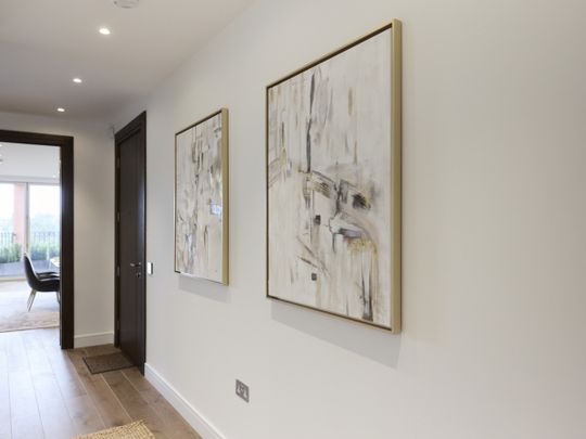 Bayswater Road, London, W2 - Photo 1