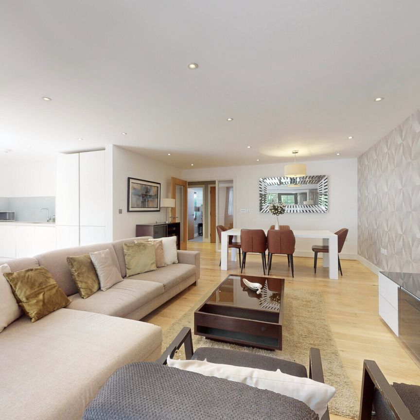 Octavian House, 15-17 Alexandra Road, NW8 - Photo 1