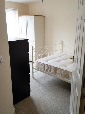 2 Double Rooms to let in Flat share, 10 min walk to Talbot Campus - Photo 4