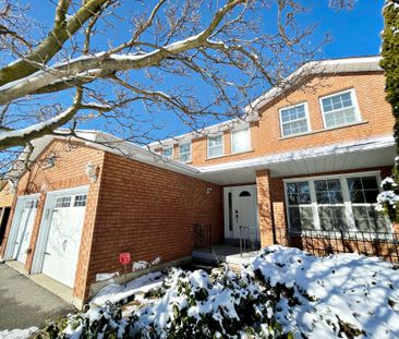 For Lease - 567 Millard Street, Whitchurch-Stouffville, Ontario - Photo 2