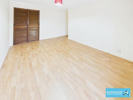 2 bedroom maisonette to rent - Photo 2