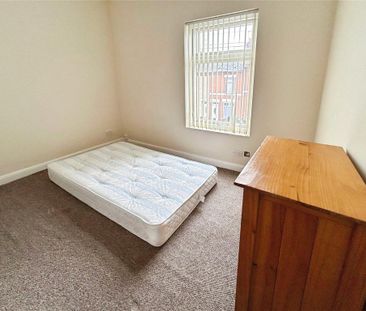 3 bedroom terraced house to rent - Photo 6