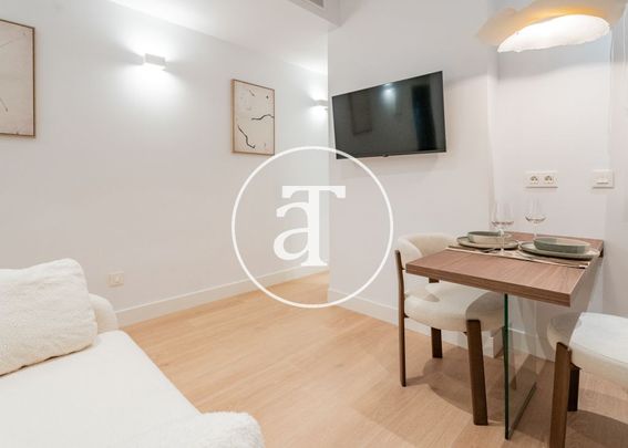Monthly rental apartment with 2 bedrooms and 1 bathroom in Chamberí - Photo 1