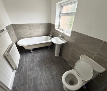 Birches Barn Avenue, Bradmore, Wolverhampton - Photo 1