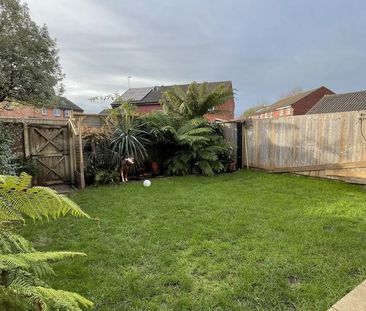 4 bedroom terraced house to rent - Photo 2