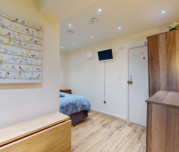 Studio to rent - Photo 3