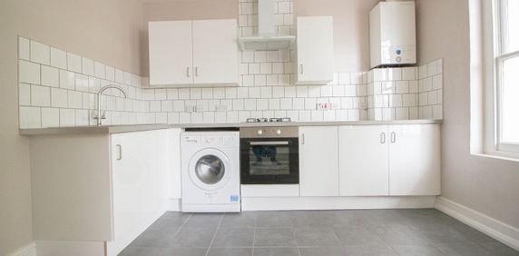 1 Bed Flat, Stamford Hill, N16 - Photo 2