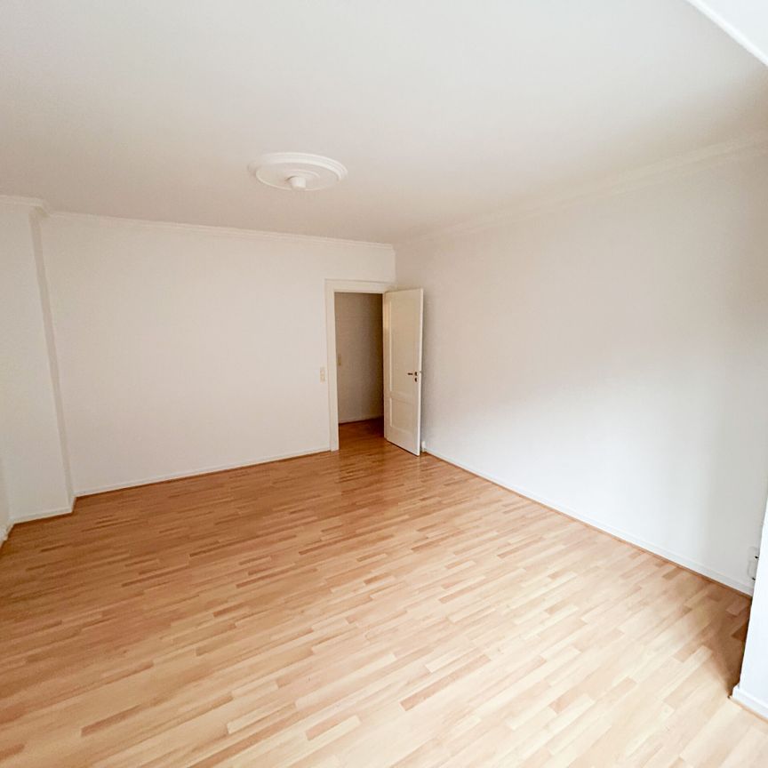 Lys 2-værelses lejlighed i vestbyen - Photo 1