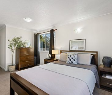 31 Wellcamp Street, Newtown - Photo 2