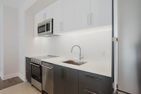 For Lease - 2525 Bathurst Street Unit# 803, Toronto, Ontario - Photo 2