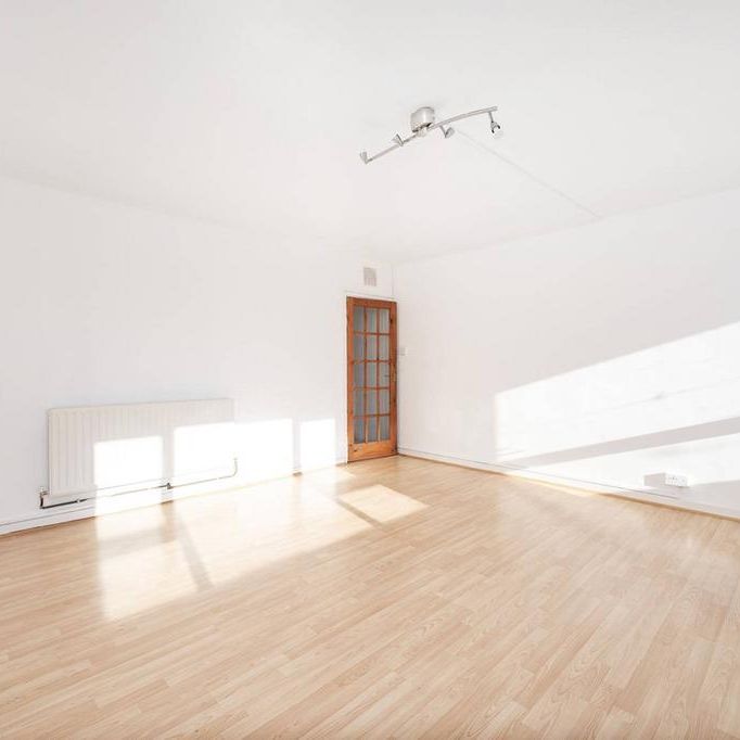 3 bedroom maisonette to rent - Photo 1