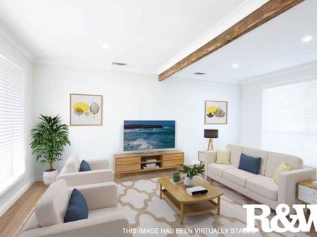 RENOVATED FAMILY HOME - Photo 4