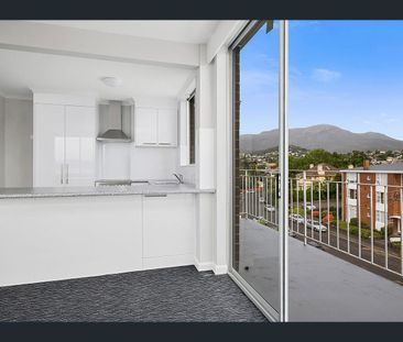 8/54 Marieville Esplanade, Sandy Bay, Tas 7005 - Photo 4
