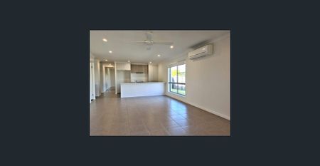 Impeccable Family Living only 800m from the Waterfront - Photo 2