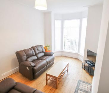 3 bedroom terraced house to rent - Photo 3