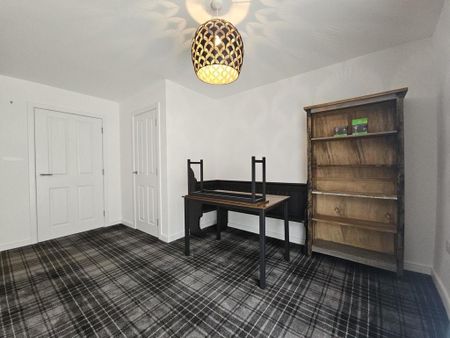 3 bedroom semi-detached house to rent - Photo 5