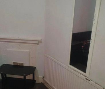 3 bedroom house of multiple occupation to rent - Photo 5