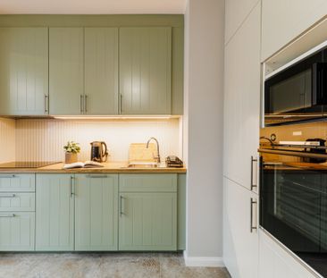 Stylowa kawalerka na wynajem w sercu Jeźyc - Zdjęcie 2