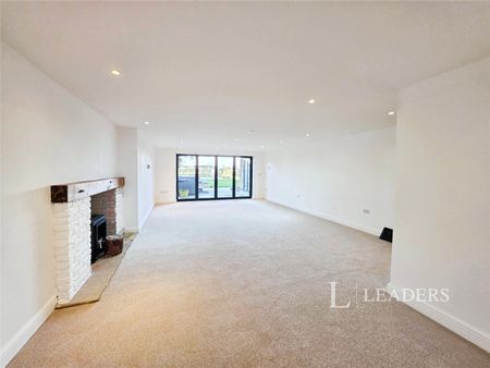 4 bedroom house to rent Wilsthorpe, Stamford, PE9 - Photo 3