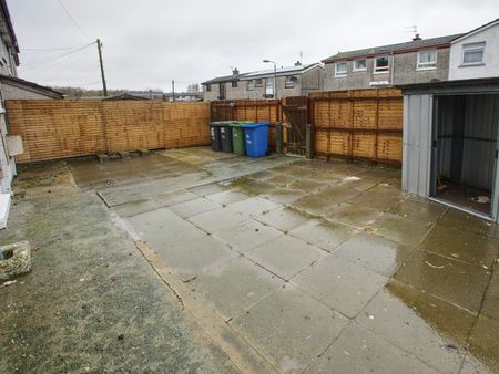 End of terrace house to rent on - Photo 3