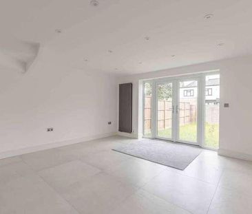 The Myrke, Datchet, SL3 - Photo 1