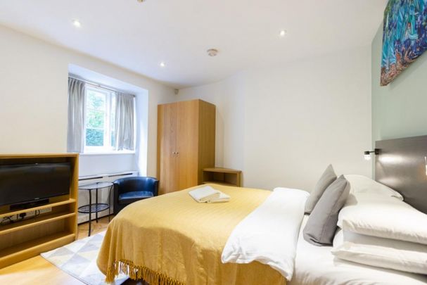 Cartwright Gardens, London - Photo 1