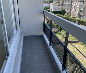 Location Appartement 1 pièce 24m² VITRY SUR SEINE 94400 - Photo 2