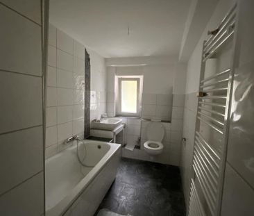 Bezugsfertige 3-Zimmer-Wohnung in modernisiertem Haus in Hagen Boele - Photo 2