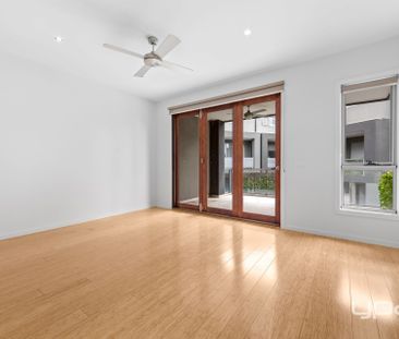 STEPS FROM LAKE CAROLINE – PREMIUM LIFESTYLE LIVING - Photo 5