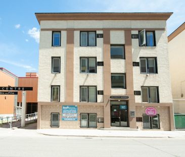 391 Balmoral Apartment - Photo 1