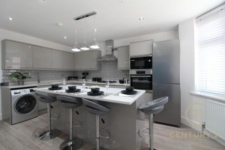 1 bedroom in a house share to rent - Photo 5