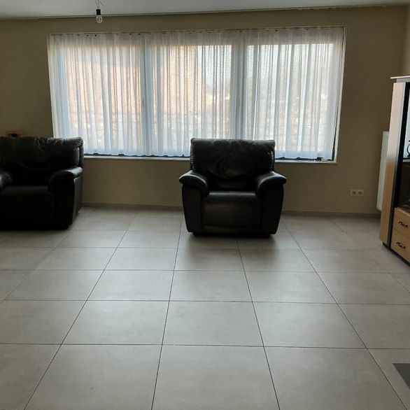 Appartement te huur - Photo 1
