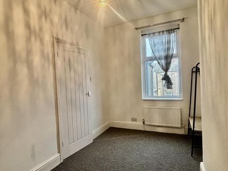 2 bedroom house to rent - Photo 2