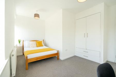 4 bedroom house to rent - Photo 3